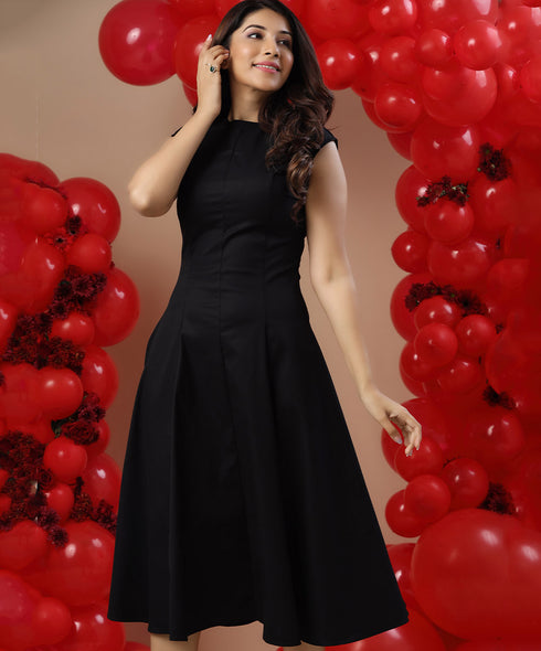 Waistless Princess Line Midi Dress